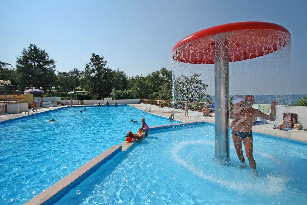 Mobile Homes Comfort Capri Bijela Uvala Mugeba Bagian luar foto